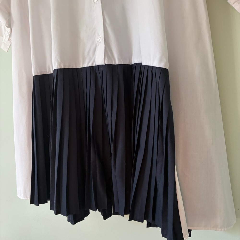 Simons Icone White Pleated Navy Oversize Shirt Dress - Size M - Picture 4 of 11